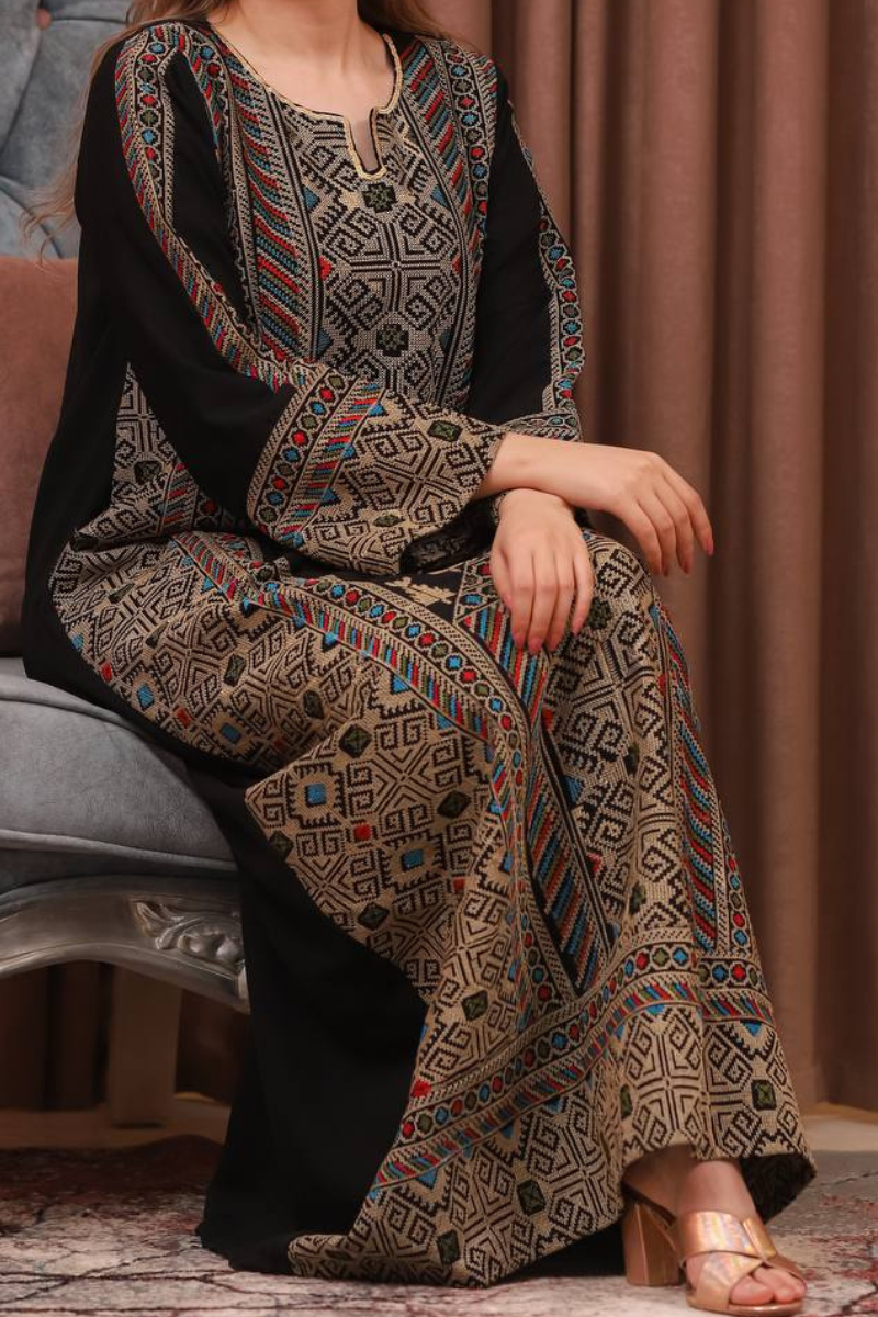 Roqaya Abayab - Crepe