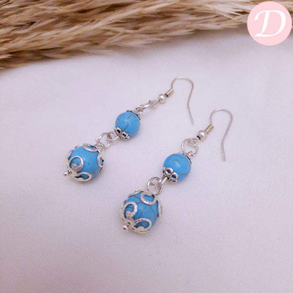 Lovely Turquoise Earrings - Silver Plated